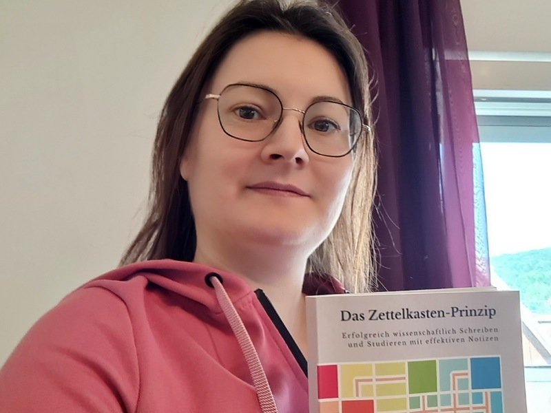 You are currently viewing Buchempfehlung: Das Zettelkasten-Prinzip von Sönke Ahrens